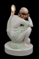 Herendi nagy méretű fésülködő akt. Formaterv: Szilágyi Nagy István. Kézzel festett, jelzett, hibátla...