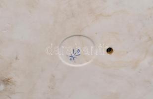 Herendi nagy méretű fésülködő akt. Formaterv: Szilágyi Nagy István. Kézzel festett, jelzett, hibátla...