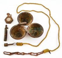 Töltényekből, láncokból készített tárgyak