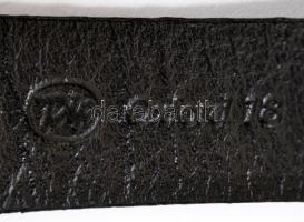 14 K arany Regent kvarc karóra naptár funkcióval, szép állapotban. d: 32 mm