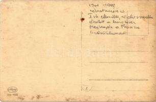 Marlene Dietrich (1901-1992 Német színésznő, a második világháborúban ellenálló volt, az első vonalb...