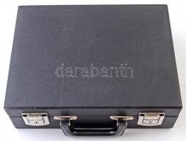 Érmetartó bőrönd, benne érmetartó tálcák 2x24db, 2x48db, 3x88db és 1x140db klf méretű érme számára h...