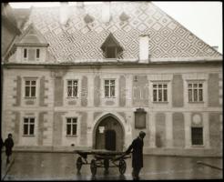 cca 1942 Kolozsvár, 18 db vintage negatív, ismeretlen család gyűjteményéből, 6x9 cm és 4,5x6 cm