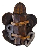 ~1930. "Hungaria" Br cserkész sapkajelvény, árvalányhaj tartóval (44x35mm) T:2-