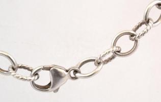 Ezüst(Ag) kerek szemű bordázott anker karkötő, jelzett, h: 19 cm, nettó: 7,9 g