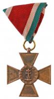 1939. "Magyar Bronz Érdemkereszt" Br kitüntetés nem eredreti mellszalagon T:1-,2 patina
H...