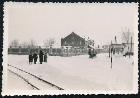 cca 1940 Békéscsaba, téli kép, fotó Mirál műterméből, 6×8,5 cm