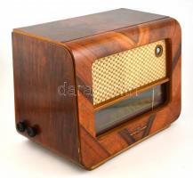cca 1954 Orion 520A rádió. Középszuper méret. Kívül-belül igényesen felújítva, napi használatra alka...