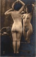 Erotic nude lady. A.N. Paris 207. (non PC)