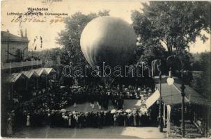 1906 Wiesbaden, Luftballon Auffahrt im Curhausgarten / balloon trip in the spas garden (EK)