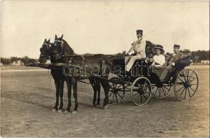 Nagybecskerek, Zrenjanin, Veliki Beckerek; lovas hintó / horse chariot. Phot. Oldal, photo (Rb)