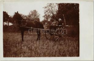 1931 Szászrégen, Reghin; lovaskocsi / horse cart. photo