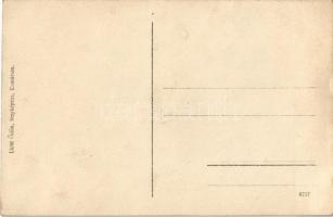 Komárom, Komárnó; katonák a laktanya előtt. Licht Ödön fényképész / K.u.K. military,  soldiers in fr...