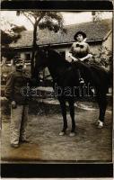 1915 Magyar katona hölggyel és lóval / Hungarian soldier with lady on horse. photo (fl)