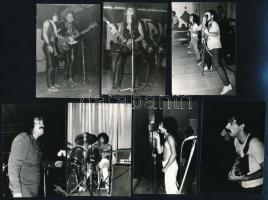 Beatrice együttes, életképek koncertekről, 16 db fotó, egyiken szakadás, 9,5×6,5 és 14×9 cm