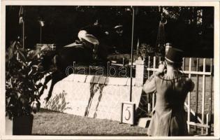 1943 Siófok, díjugratás, sport. Nagy photo