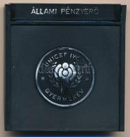 1979. "Nemzetközi Gyermekév" Ag bélyegérem eredeti ÁPV tokban (~3,41g/0.835/27x22mm) T:1 (...