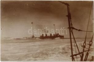 1914 SMS Tatra in voller Fahrt / SMS Tátra az Osztrák-Magyar Haditengerészet Tátra-osztályú rombolója / WWI Austro-Hungarian Navy Tátra-class destroyer SMS Tátra at full steam ahead. photo