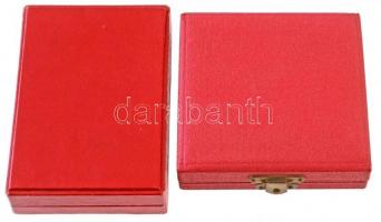 ~1970. "A Belkereskedelem Kiváló Dolgozója" aranyozott zománcozott kitüntetés miniatűrrel ...