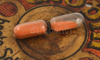 cca 1940 Globin reklámos papír táblácska, rajta tojásfőző homokórával 13,5 cm