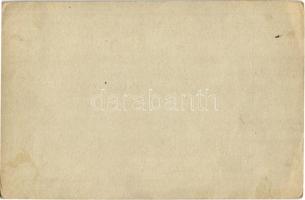 Mezőhegyes, Lovarda, ménes, magyar címer a bejáratnál (non PC) (ázott sarok / wet corner)