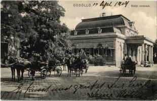 1909 Gödöllő, Vasútállomás, királyi váróterem, lovaskocsik, hintók. Dr. Trenkler Co. 1908. Göd. 2. (EB)