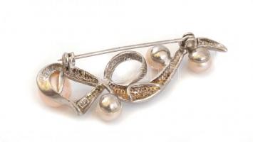 Ezüst (Ag) bross gyönggyel Jelzett. 4,93 g
