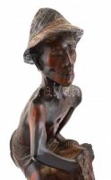 Halász faragott fa szobor. Lakkozott keményfa 33 cm