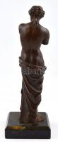 Méloszi Aphrodité / Mílói Vénusz. Bronz, márvány talapzaton. 22 cm