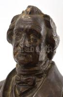 Johann Wolfgang von Goethe (1710-1782) festett spiáter mellszobra, büsztje fa talapzaton. / Spiater ...