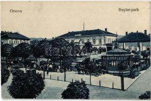 Orsova, Freyler park, lovaskocsik, hintók / park, square, horse-drawn carriages (fl)