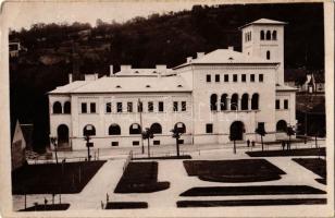 1932 Oravicabánya, Oravicza, Oravita; Primaria / Városháza / town hall. photo