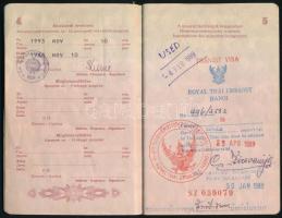 1988 Magyar Népköztársaság által kiállított fényképes útlevél, vietnámi és egyéb pecsétekkel