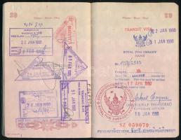 1988 Magyar Népköztársaság által kiállított fényképes útlevél, vietnámi és egyéb pecsétekkel