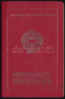 1988 Magyar Népköztársaság által kiállított fényképes útlevél, vietnámi és egyéb pecsétekkel