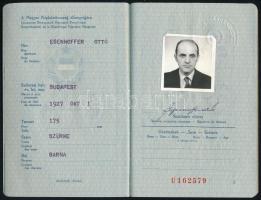 1983 Magyar Népköztársaság által kiállított fényképes útlevél