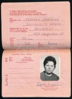 1974 Magyar Népköztársaság által kiállított fényképes útlevél