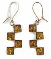 Ezüst(Ag) fülbevaló borostyánnal, jelzett, h: 3 cm, bruttó: 4,4 g