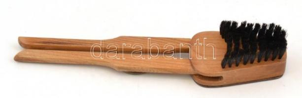 Kefés vállfa, kinyitva hossza: 47 cm