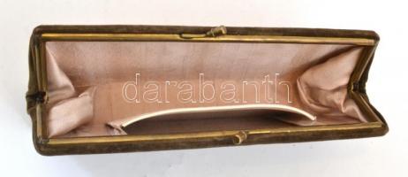 Plüss hatású színházi tárca, jó állapotban, 11x28 cm