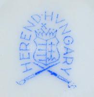 Herendi Rotschild mintás bonbonniere. Kézzel festett, jelzett, kis kopásokkal, rózsán apró lepattaná...