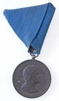 1940. Erdélyi részek felszabadulásának emlékére cink emlékérem eredeti mellszalaggal. Szign.:BERÁN T:1-,2 Hungary 1940. Commemorative Medal for the Liberation of Transylvania zinc medal with original ribbon. Sign.:BERÁN L. C:XF NMK 428.