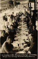 1930 Recsk, Tiszajobbparti Mezőgazdasági Kamara tanulmányi kirándulása, ebéd előtt. photo