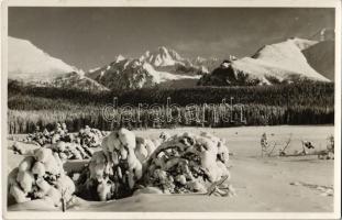 Tátra, Magas-Tátra, Vysoké Tatry; télen / winter landscape. photo