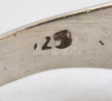 Ezüst(Ag) rombuszos gyűrű, jelzett, méret: 56, nettó: 2 g