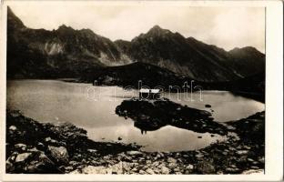 Fogarasi-havasok (Fogarasi Kárpátok), Fogarascher Karpathen, Muntii Fagarasului; Lacul Balii si Casa de piatra, Balea / Buleasee mit Steinhütte / Bilea-tó, menedékház / chalet, lake. Foto orig. J. Fischer, Sibiu