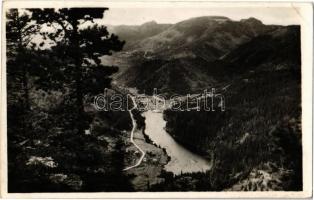 1943 Gyergyószentmiklós, Gheorgheni;  Gyilkos-tó a Cohárdról. Ambrus felvétele / Lacul Rosu / lake, mountain (EK)