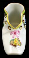 Herendi Viktória mintás porcelán cipő, kézzel festett, jelzett, apró kopásnyomokkal, 10×4×5 cm