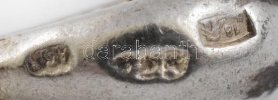 Ezüst(Ag) függő, cirkóniával, jelzett, h: 2,5 cm, bruttó: 2,5 g