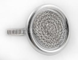 Ezüst(Ag) forgatható tetejű gyűrű, cirkóniával, jelzett, méret: 53, bruttó: 4,3 g